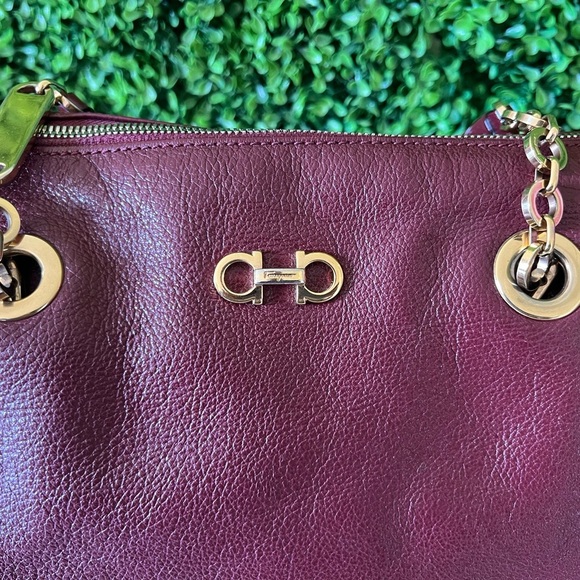 Salvatore Ferragamo Leather Shoulder Bag -
Burgundy - Picture 3 of 10
